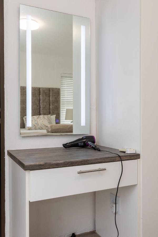 67 The Shades - Luxury Apartment In Umhlanga - Airconditioning Throughout And Inverter Durban Exterior foto